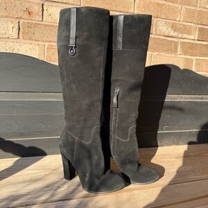Women's Black Suede Knee-High Block Heel Boots